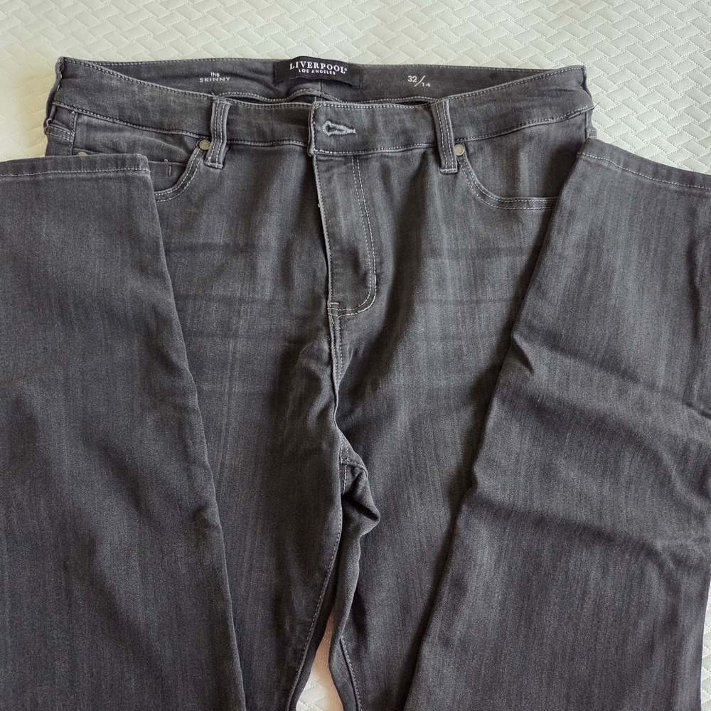 Liverpool Men's Charcoal Slim Straight Jeans